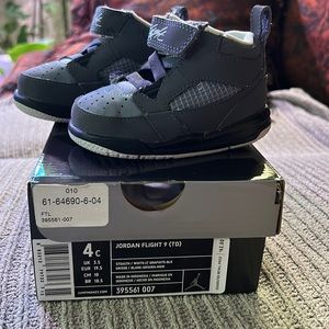 NIB- Jordan flight nine, size toddler 4.